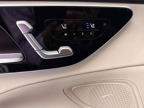 Used 2024 Mercedes-Benz C 300 Sedan image 25