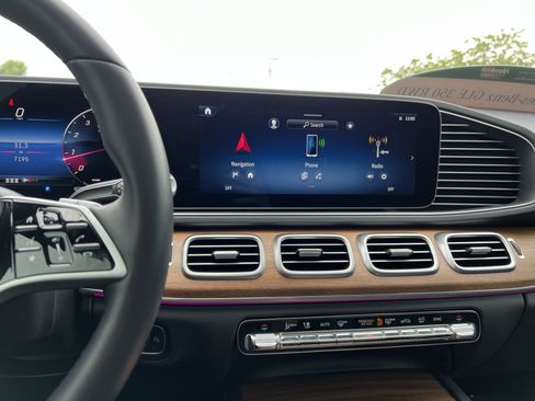 Certified 2025 Mercedes-Benz GLE 350 4MATIC image 31