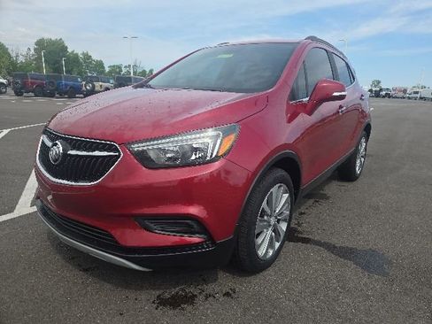 Used 2018 Buick Encore Preferred FWD image 2
