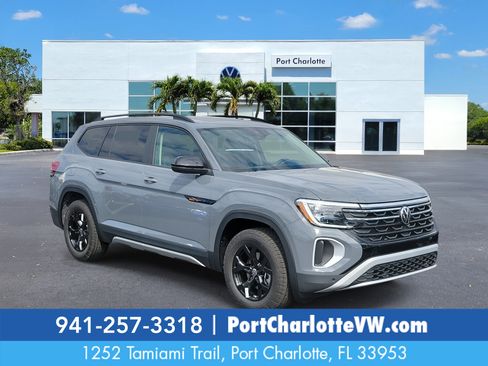 New 2026 Volkswagen Atlas Peak Edition image 1