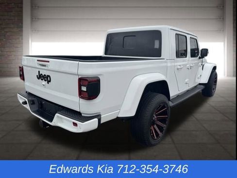 Used 2021 Jeep Gladiator Overland image 3