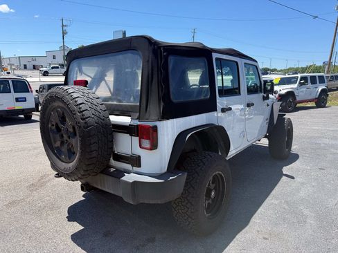 Used 2016 Jeep Wrangler Unlimited Sport AWD/4WD image 4