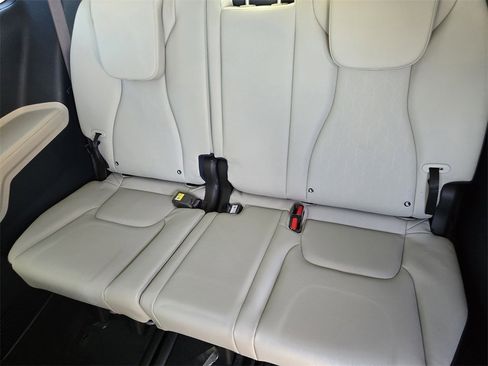 New 2026 Kia Carnival SX w/ SX Dark Edition Package image 21