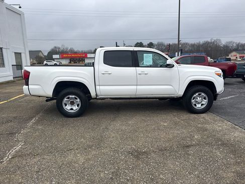 Used 2021 Toyota Tacoma SR image 7