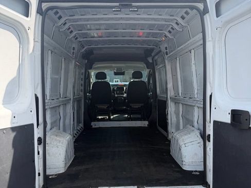 Used 2023 RAM ProMaster 2500 FWD image 6