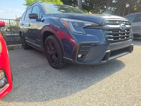 Used 2023 Subaru Ascent Onyx Edition AWD/4WD image 2