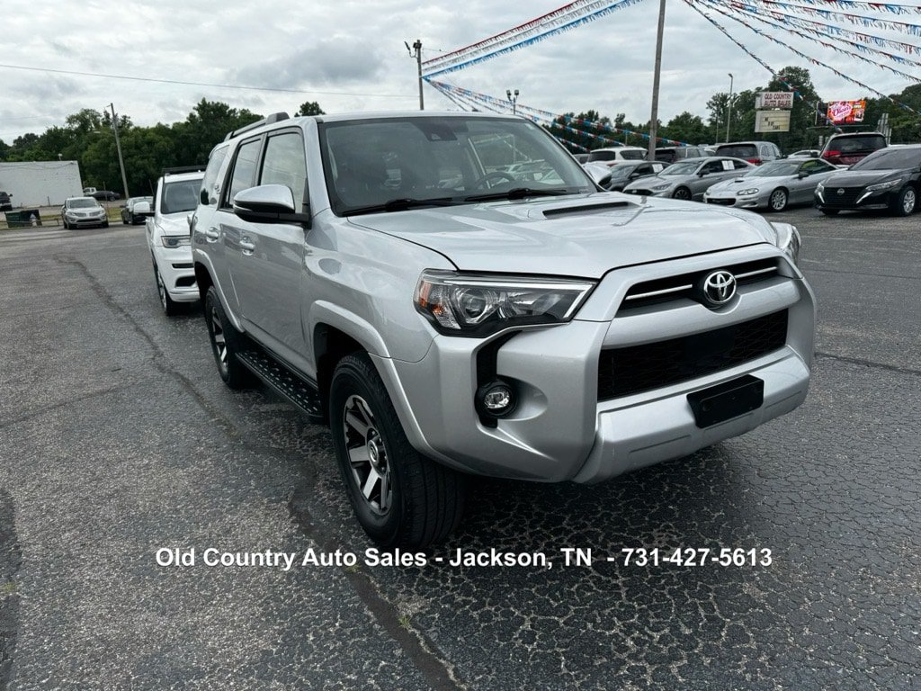 Used 2022 Toyota 4Runner TRD Off-Road Premium AWD/4WD image 4