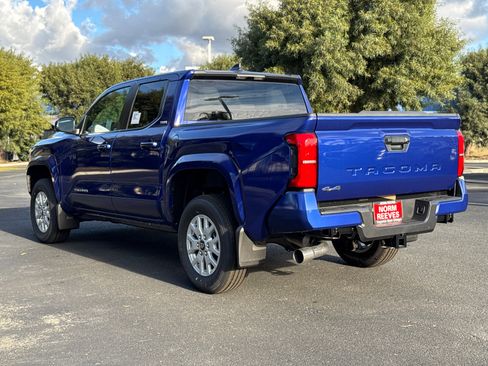 New 2025 Toyota Tacoma SR5 image 11