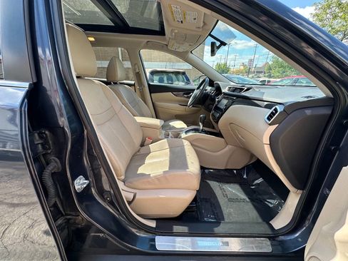 Used 2016 Nissan Rogue SL w/ SL Premium Package image 26