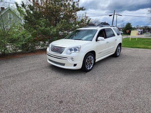 Used 2012 GMC Acadia Denali image 3