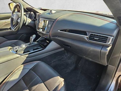Used 2022 Maserati Levante GT image 20