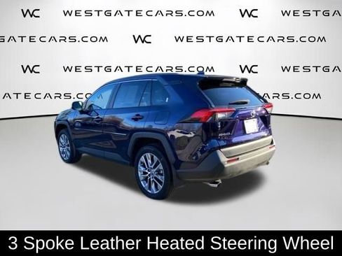Used 2022 Toyota RAV4 XLE Premium AWD/4WD image 7