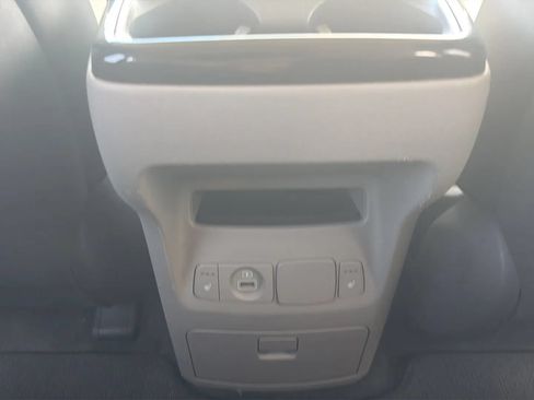 Used 2016 Kia Sedona EX FWD image 20