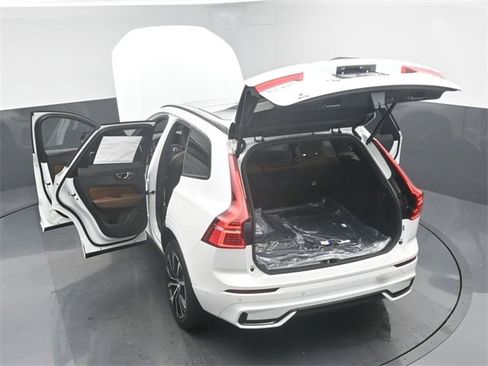 Used 2025 Volvo XC60 B5 Plus w/ Climate Package image 49
