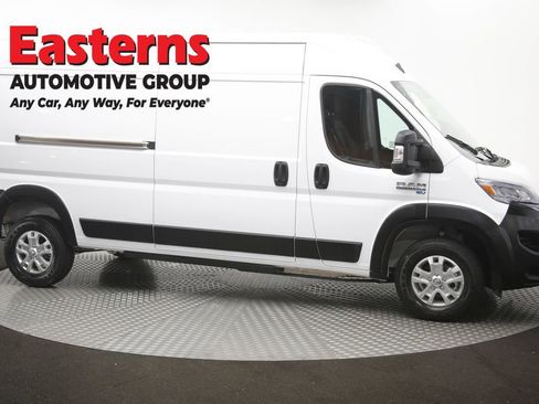 Used 2025 RAM ProMaster 3500 w/ Convenience Group FWD image 45