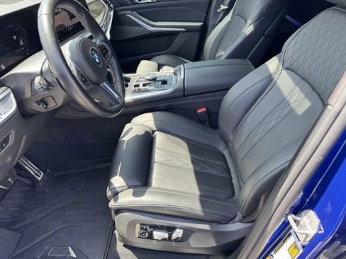 Used 2024 BMW X7 M60i w/ M Sport Professional Package AWD/4WD image 20