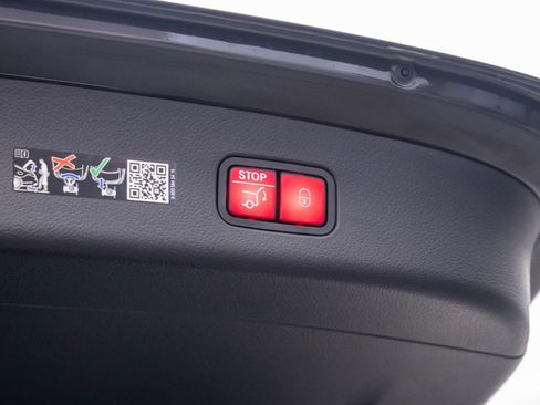 New 2026 Mercedes-Benz GLC 300 GLC 300 image 29