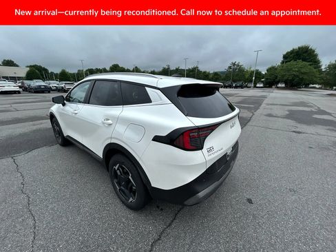 Certified 2026 Kia Sportage EX AWD/4WD image 13