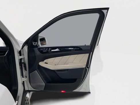 Used 2016 Mercedes-Benz GL 63 AMG 4MATIC w/ Accessory Chrome Package image 35