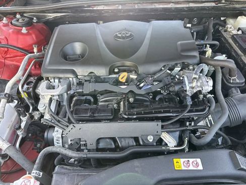 Used 2022 Toyota Camry SE w/ Convenience Package FWD image 31