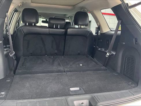 Used 2017 Nissan Pathfinder Platinum image 24