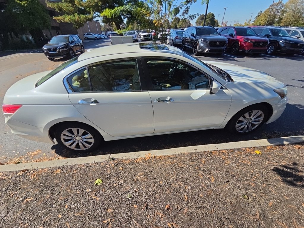 Used 2011 Honda Accord EX-L image 7