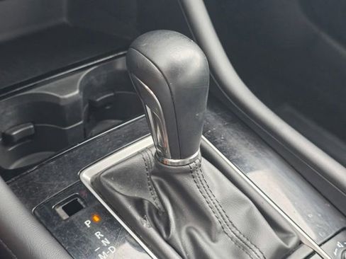 Used 2024 MAZDA MAZDA3 s image 22