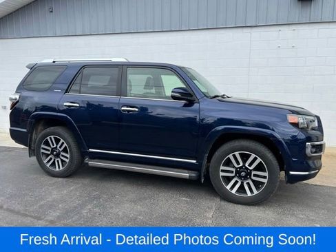 Used 2014 Toyota 4Runner Limited AWD/4WD image 2
