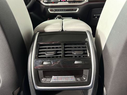 Used 2023 BMW X5 xDrive40i w/ Premium Package AWD/4WD image 25