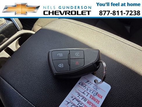 Used 2023 Chevrolet Colorado LT w/ LT Convenience Package II AWD/4WD image 29