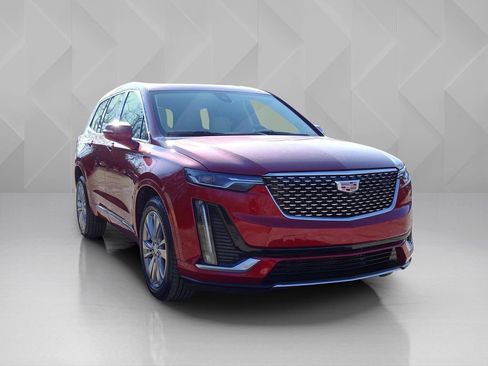 Certified 2024 Cadillac XT6 Premium Luxury image 7
