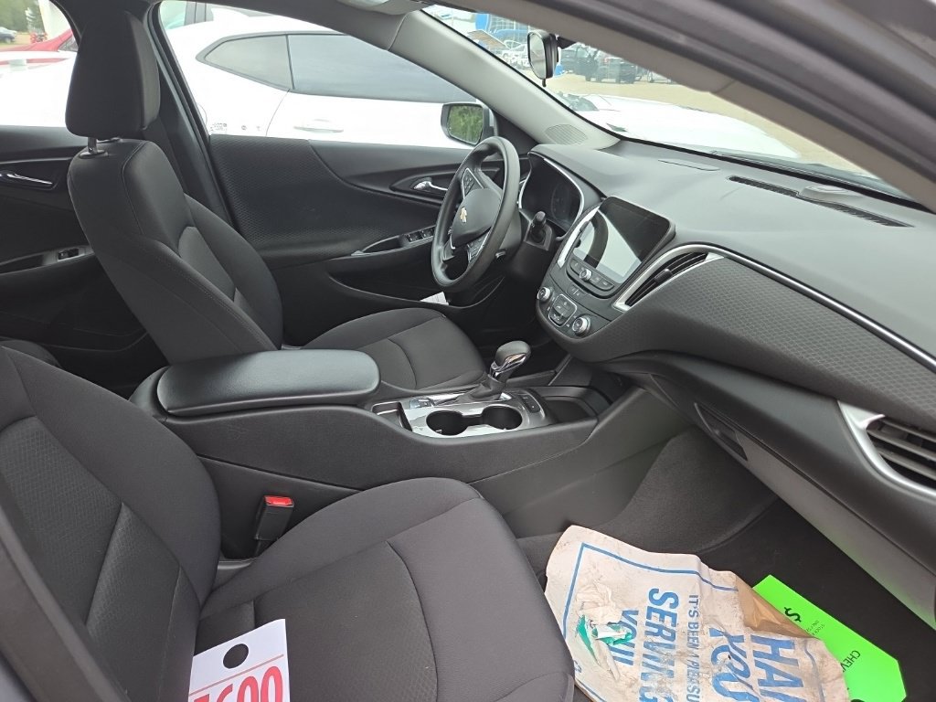 Used 2024 Chevrolet Malibu LS FWD image 6