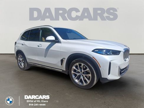 Used 2026 BMW X5 xDrive40i AWD/4WD image 1