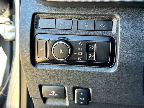 Used 2024 Ford F350 Platinum w/ FX4 Off-Road Package AWD/4WD image 14