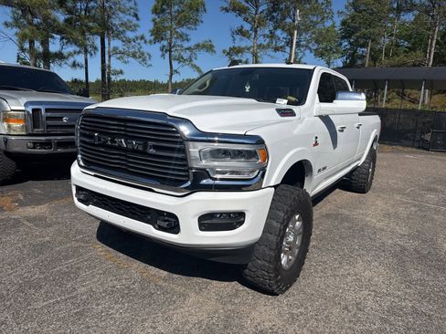 Used 2021 RAM 2500 Laramie AWD/4WD image 3