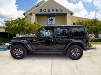 Used 2025 Jeep Wrangler Unlimited Sahara AWD/4WD video 2