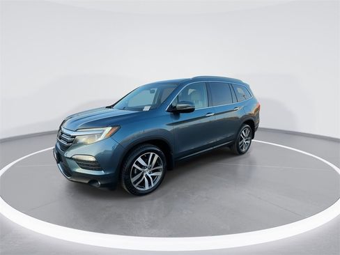 Used 2018 Honda Pilot Touring image 6
