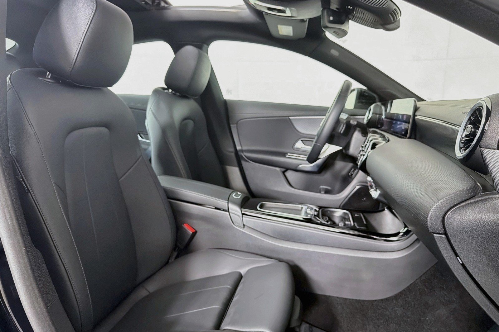 Certified 2026 Mercedes-Benz CLA 250 4MATIC image 8