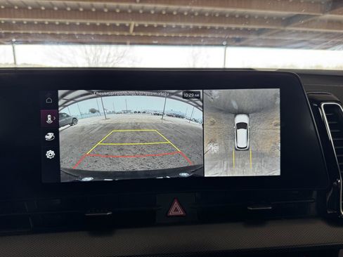 Used 2025 Kia Sportage SX Prestige image 15