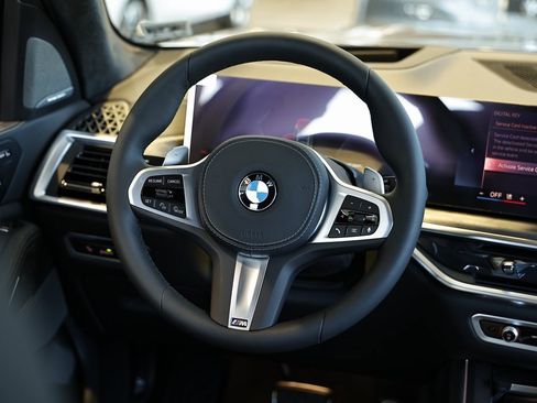 New 2026 BMW X7 xDrive40i w/ M Sport Package image 28