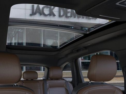 Used 2026 Lincoln Nautilus Reserve image 22