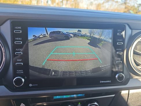 Used 2023 Toyota Tacoma TRD Sport image 16