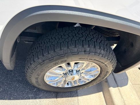 Used 2021 Chevrolet Silverado 2500 High Country AWD/4WD image 6