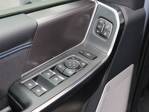New 2026 Ford F250 Platinum AWD/4WD image 10