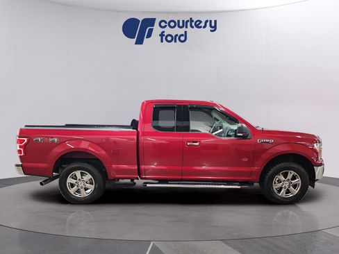 Used 2018 Ford F150 XLT w/ Equipment Group 302A Luxury AWD/4WD image 8