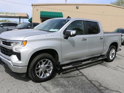 Used 2022 Chevrolet Silverado 1500 LT w/ Safety Package image 1