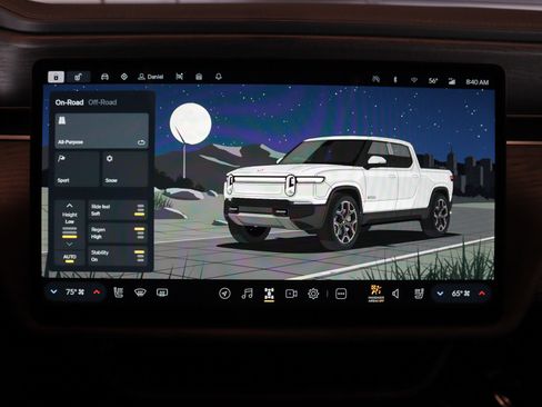 Used 2025 Rivian R1T Adventure AWD/4WD image 20