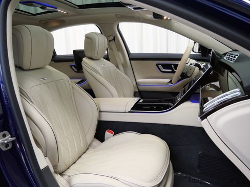 Used 2024 Mercedes-Benz S 63 AMG S image 23