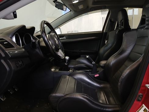 Used 2011 Mitsubishi Lancer Evolution GSR image 9