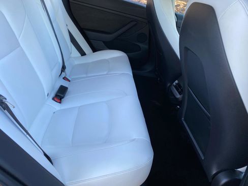 Used 2023 Tesla Model 3 Standard Range image 39